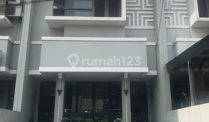 rumah 2 Lantai Uk 6x22m Kelapa Gading Bcs siap huni bisa Ijin Domisili