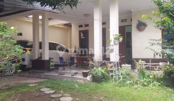 For Quick Sale Large House in Panaragan Bogor