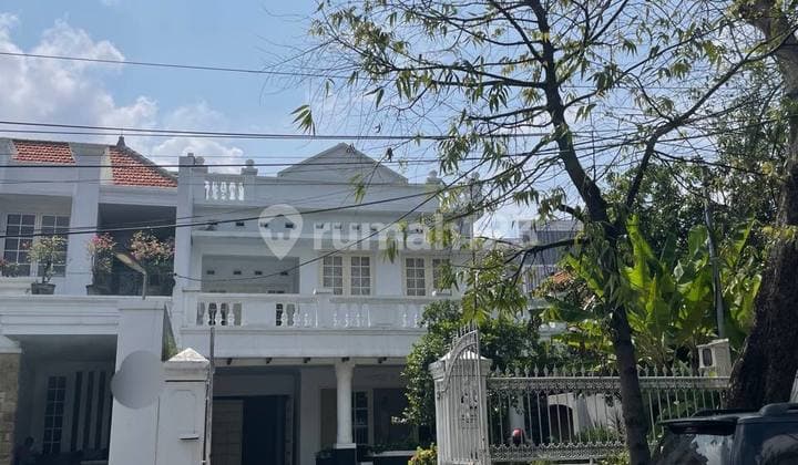 Disewakan Rumah Raya Darmo Pusat Kota Surabaya