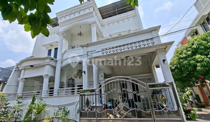 Dijual rumah lokasi Perumahan karang indah Karawang