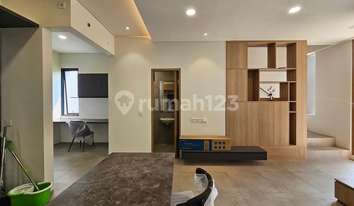 Termurahh!!!!!! Dijual Rumah Baru BSD City Full Furnish Tanakayu Svani (Hook)