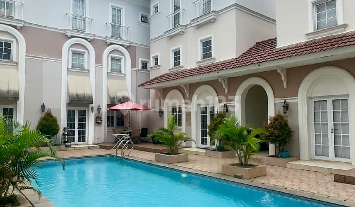 Di Jual Rumah di Alesha BSD