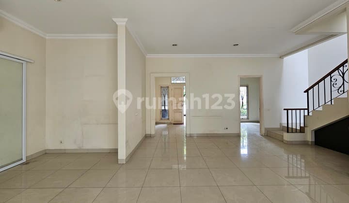 Jual Cepat‼️ Rapi Siap Huni‼️Rumah di Emerald - Phg Gading Serpong