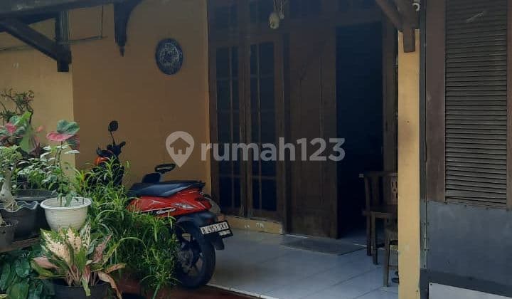 Rumah di Ciputat Timur