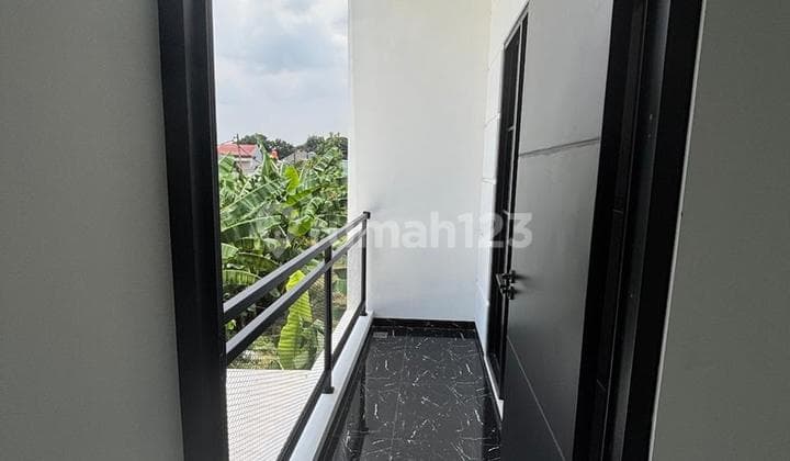Rumah Brand New di Area Bintaro 3A