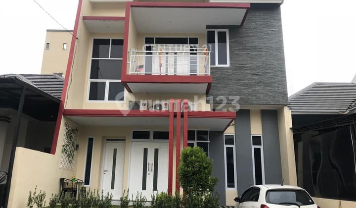 Strategic House Near GOR in Erfina Kencana Regency Cibinong