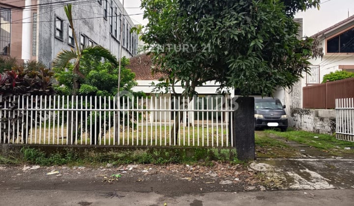 Rumah Murah Hitung Tanah di Paledang Jalan Depan Kebun Raya Bogor