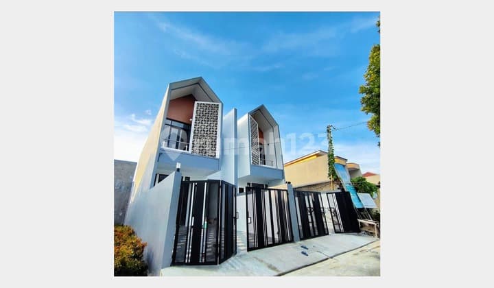 DIJUAL RUMAH MERUYA PURI JAKARTA BARAT 5x25 RP 2.49M BEBAS BANJIR ST