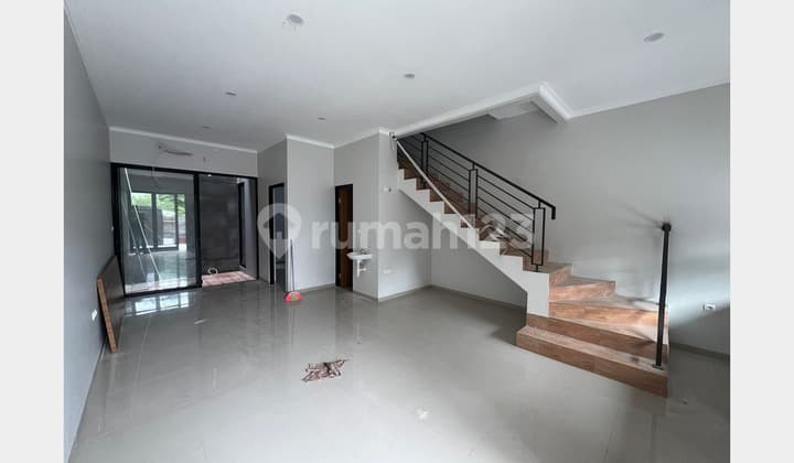 DIJUAL RUMAH MERUYA PURI JAKARTA BARAT 5x15m2 Harga 1,8 M nego