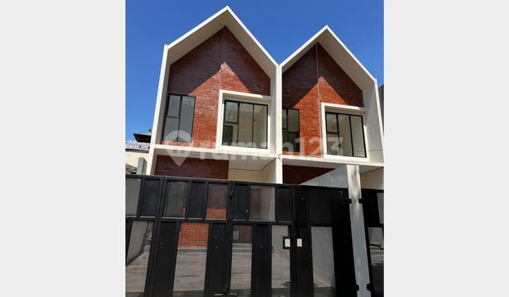 DIJUAL RUMAH MERUYA PURI JAKARTA BARAT 5x25 RP 2.5M BEBAS BANJIR