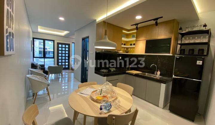 Dijual Rumah Murah Dekat Meruya Greenlake 4X10 4 Lantai 1,15M