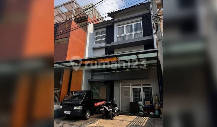 Dijual Rumah Taman Surya Jakarta Barat 7X15 3 Lantai 2,6M