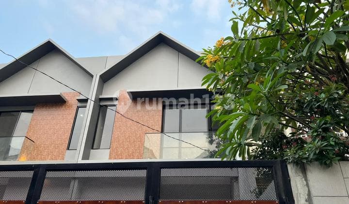 DIJUAL RUMAH MERUYA PURI JAKARTA BARAT 5x15m2 Harga 1,8 M nego st