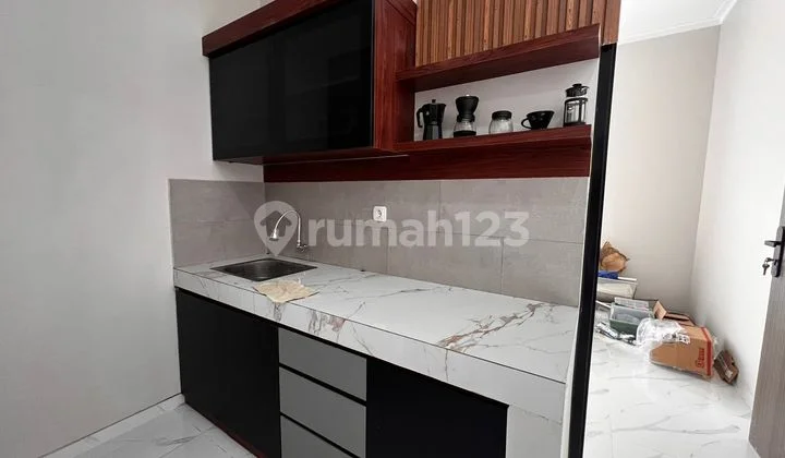 Brand New Hooked 7.5X8.5 Meruya 1.75M