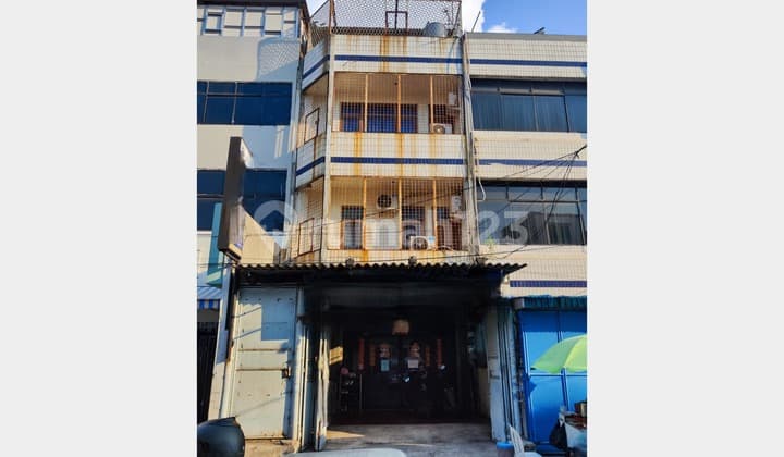 FOR SALE SHOPHOUSE IN JELAMBAR, WEST JAKARTA 4.75X20M2 PRICE 6M