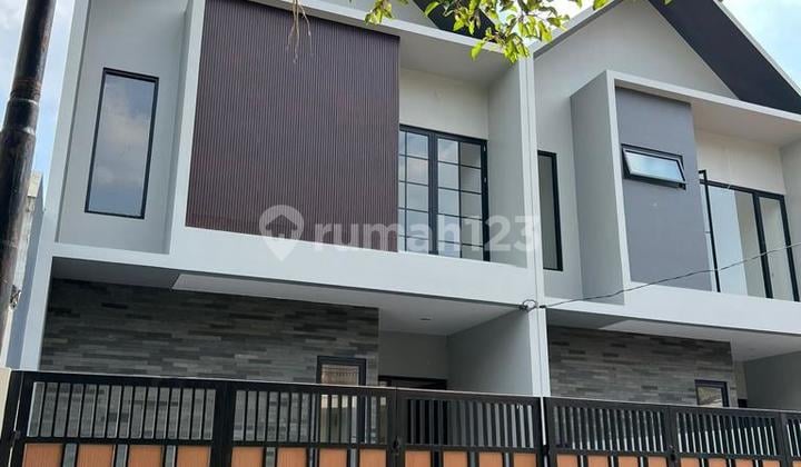 Rumah Dijual Meruya Jakarta Barat 6.25x20 Rp 2.45m Exclusive, Jalan Lebar, Parkir 2 Mobil, St