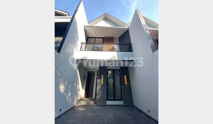 DIJUAL RUMAH MERUYA PURI JAKARTA BARAT 5x25 RP 2.5M BEBAS BANJIR