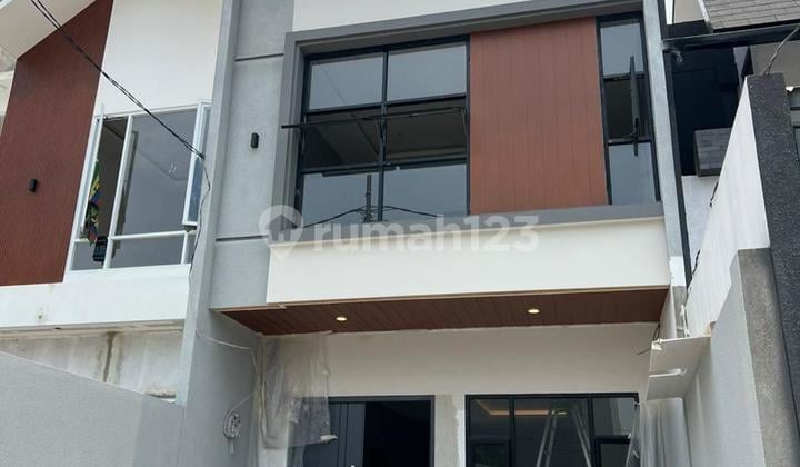 DIJUAL RUMAH MERUYA PURI JAKARTA BARAT 5x15m2 Harga 1,95 M nego st
