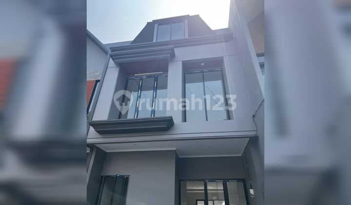 For Sale: House in Meruya, West Jakarta, 5x25, 2 floors, 2 Million