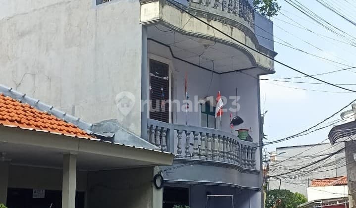 Jual Cepat! Rumah Siap Huni 3 Lantai di Johar Baru - Jakarta Pusat