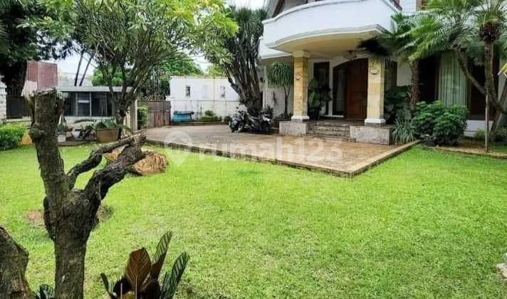 Rumah Mewah 2 Lantai Siap Huni di Kawasan Elite Pondok Indah- Jakarta Selatan