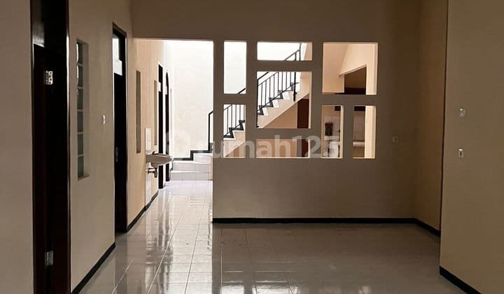 Rumah Nyaman Bawa Hokie Jalan Kembar