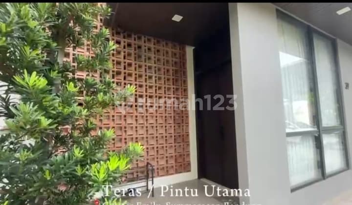 Rumah Cantik 2 Lantai Sumarecon