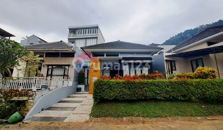 Villa Bagus Full Furnish Potensi Passive Income di Batu