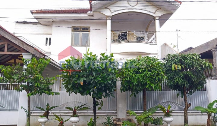 Rumah Nyaman Selangkah Ke Kawasan Kuliner Dewandaru