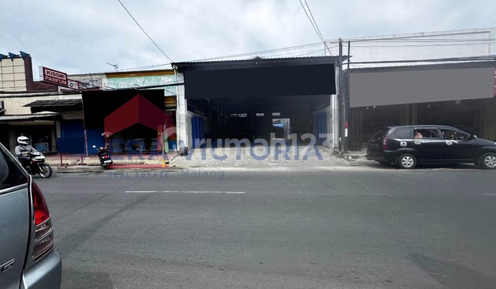 Dijual Toko Gudang + Rumah Lokasi Usaha Ramai Pinggir Jalan Raya Bandung