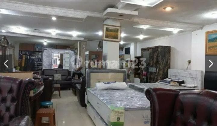 Ruko 3 Lantai Depan Pasar Ciputat, Lokasi Super Strategis