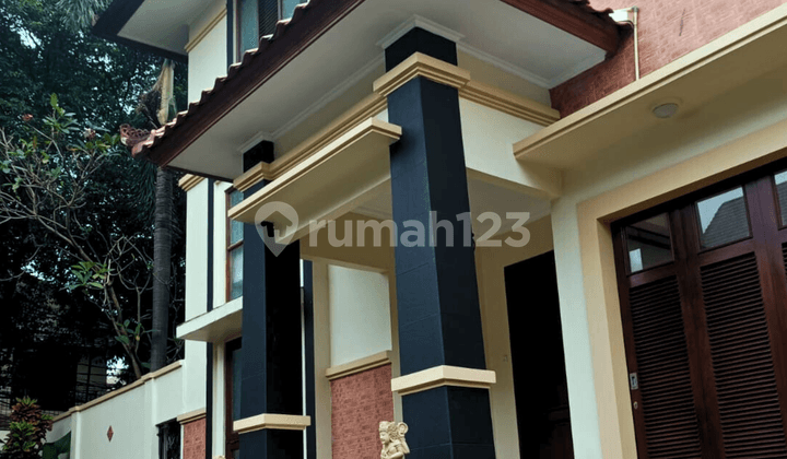 Dijual Rumah Mewah di Kemang Timur Jakarta Selatan – Luas Tanah 759 m², Ada Kolam Renang, SHM