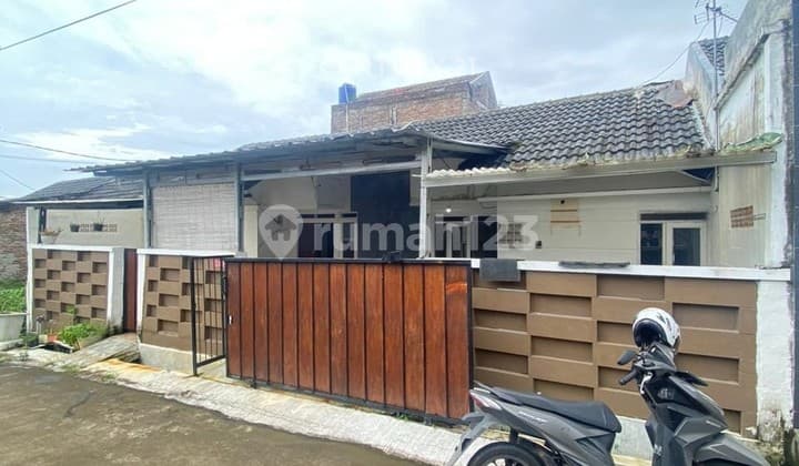 Dua Hunian Jadi Satu Sepang Mountain Dekat Alun Alun