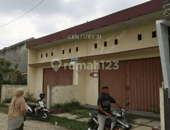 Serdang Attached Shop House Affordable Price Near BMW Housing
