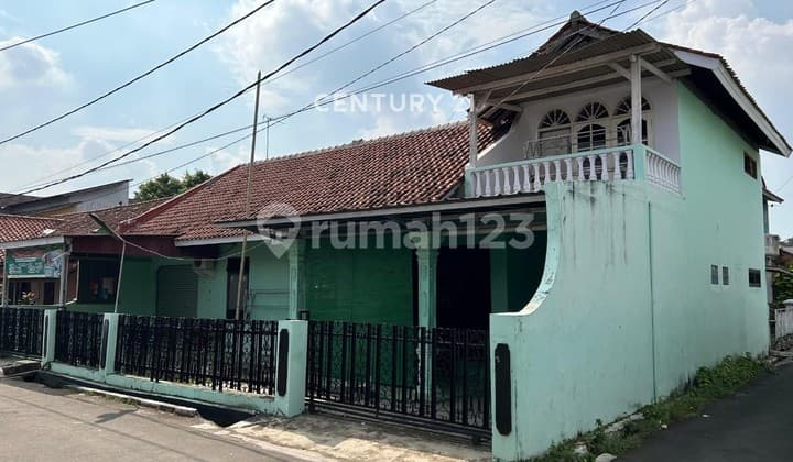 Hunian 2 Lantai Posisi Sudut Komplek P dan K