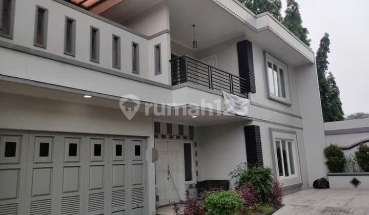 Dijual Rumah Dalam Cluster Daerah Kemang, Jakarta Selatan