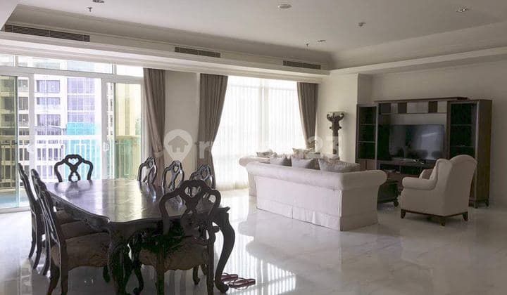 Disewa Apartment Botanica 3 BR + 1 Full Furnished