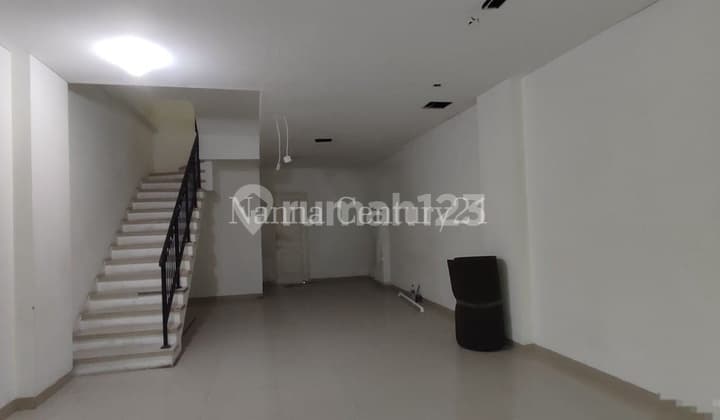 For Rent: Shop House in Kemang, South Jakarta