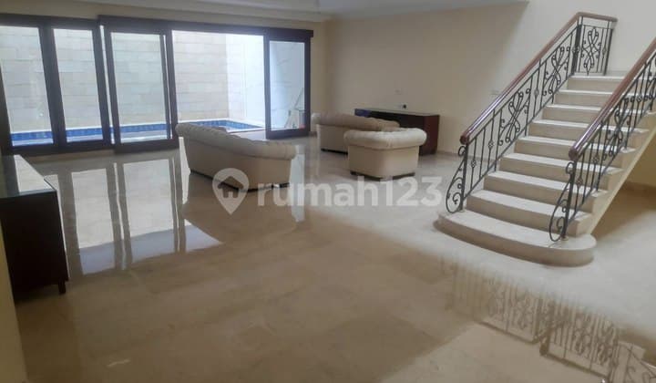 Disewa Rumah Luxury Komplek Pondok Indah Swimming Pool 327 Meter
