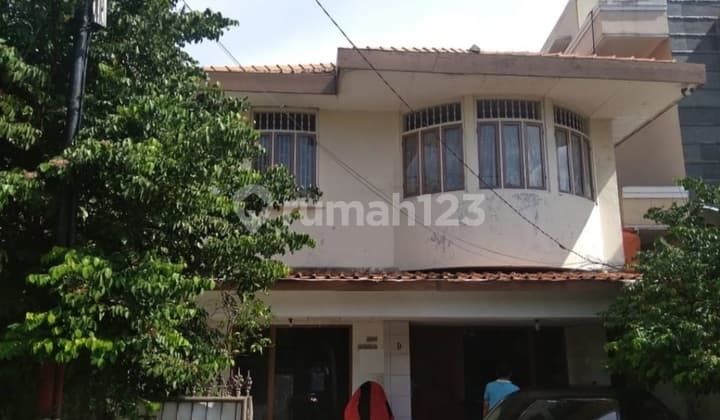 Dijual rumah kost BU di Cikini, Menteng, Jakarta Pusat