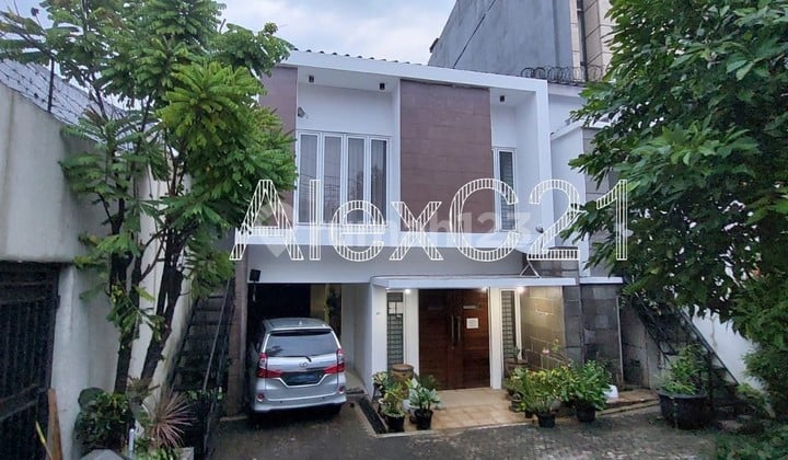 Di Jual Rumah Mewah di Area Senopati, Petogogan, Kebayoran Baru, Jakarta Selatan
