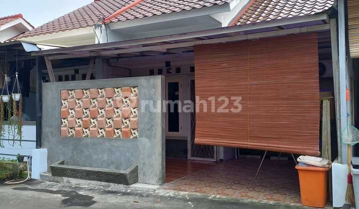 For Sale: Second-Hand House in Rangkapan Jaya Baru Housing Complex, Pancoran Mas, Depok