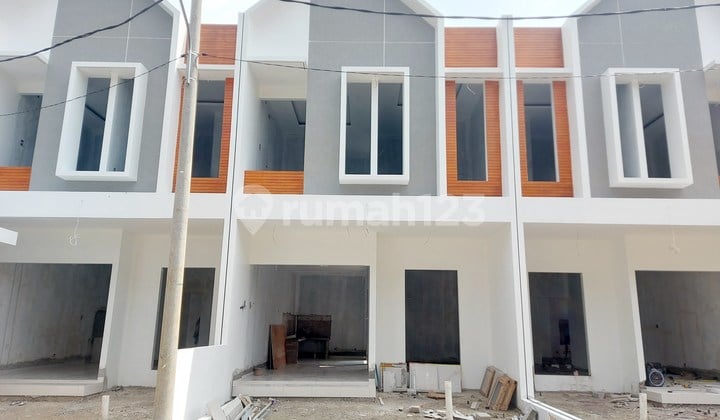 Rumah Keren 2 Lantai Dekat Pintu Tol Sawangan Dan Stasiun Kereta Depok