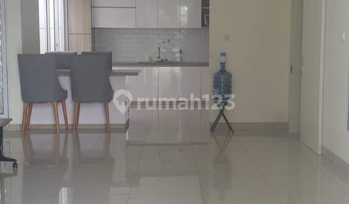 Dijual Rumah 2 Lantai di Summarecon Bandung
