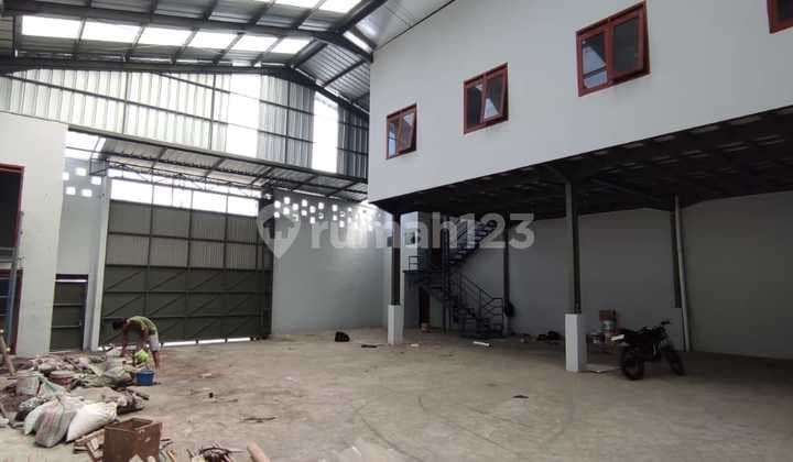 Disewakan Gudang di Jalan Raya Golf Arcamanik Bandung