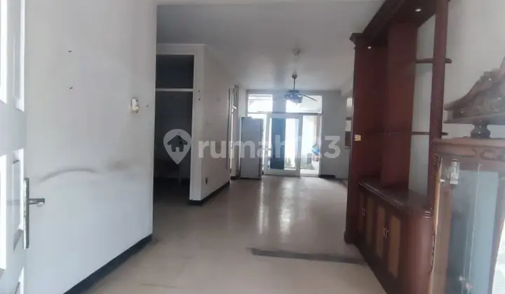 Dijual Rumah Tinggal Perlu Renovasi di Komplek Sumber Sari Bandung