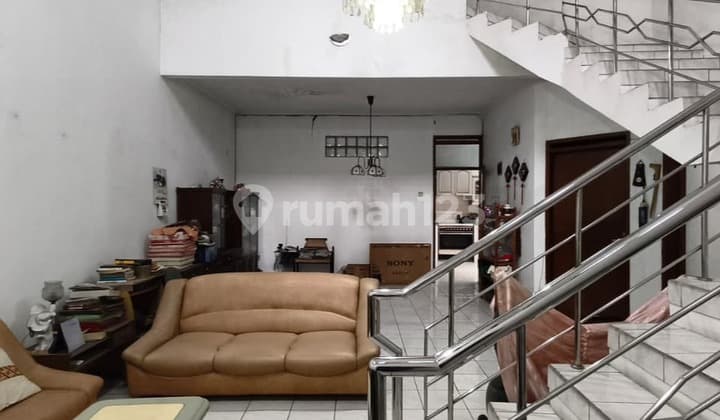 Dijual Rumah 1,5 Lantai Perlu Renov di Leuwisari Bandung