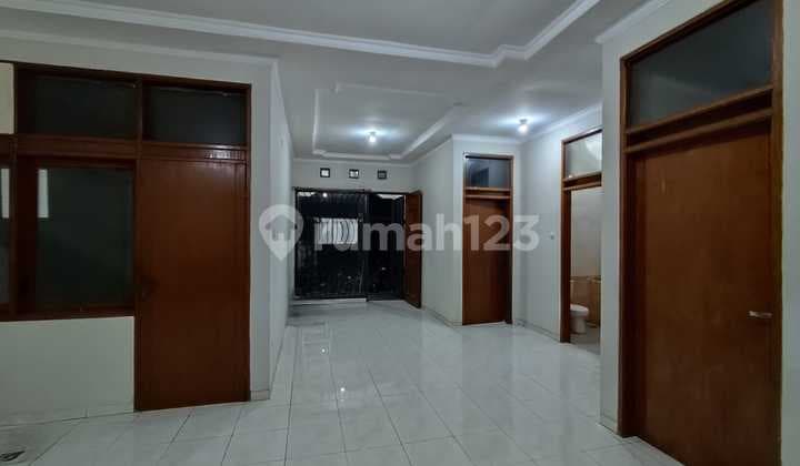 Dijual Rumah Baru Renovasi di Taman Kopo Indah 3 Bandung