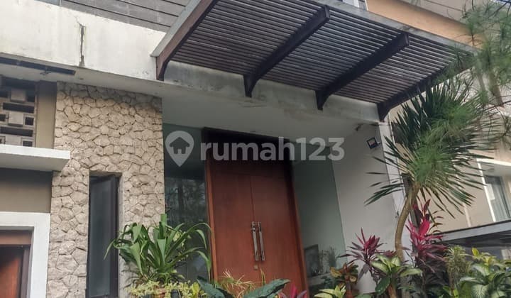 Dijual Rumah 3,5 Lantai di Istana Regency Sudirman Cijerah Bandung