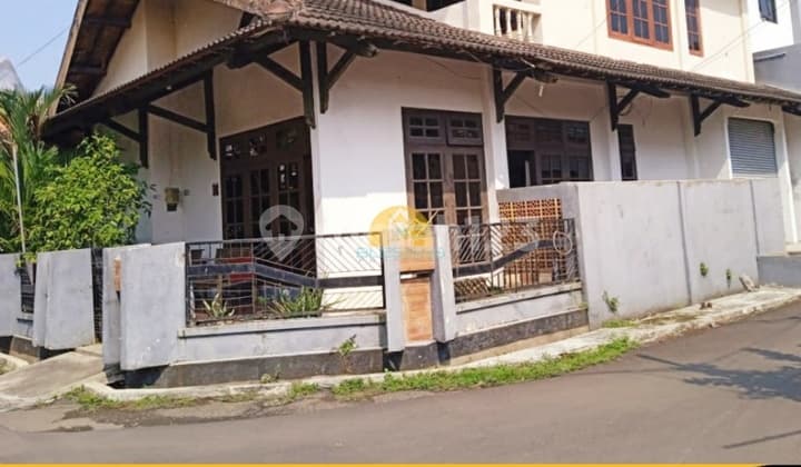 Rumah Tengah Kota SHM Jl Mangga, Lamper, Semarang